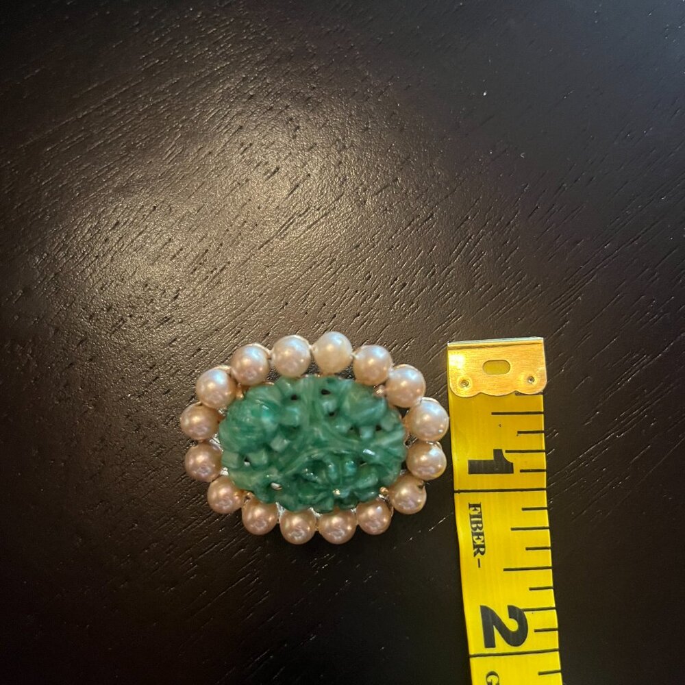 Vintage Marvella Carved Glass Jade & Faux Pearl Brooch - Picture 4 of 5